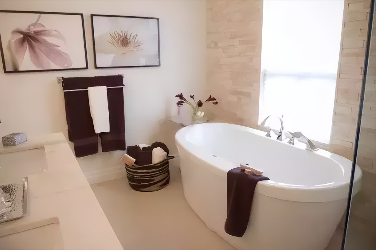 装修技巧小妙招卫生间装修效果图,卫生间600x1200上墙装修效果