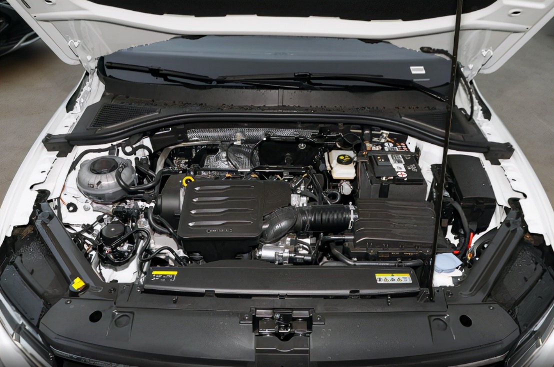 10万预算买车务必首选这5款,十万落地合资车省油耐用