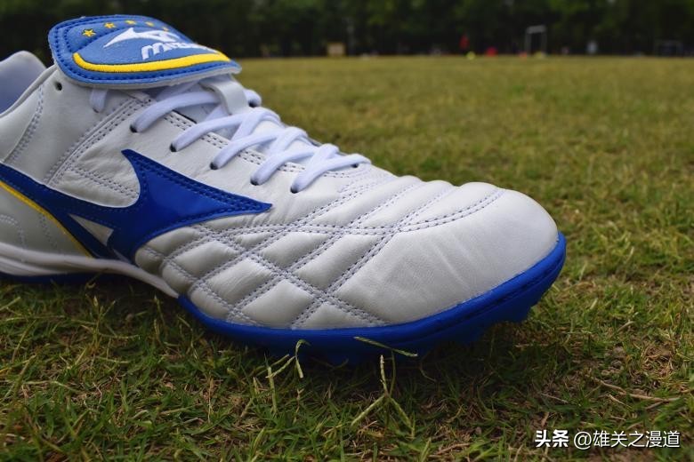 2020年美津浓足球鞋碎钉推荐,重温经典2002世界杯
