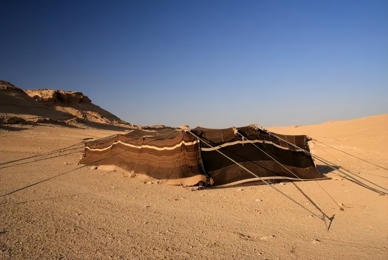 卡塔尔世界杯花了2200亿美元,卡塔尔世界杯花了一万多亿