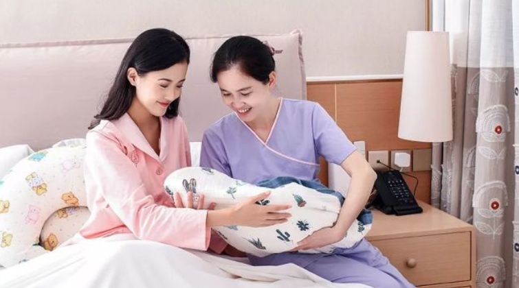 宝宝睡觉满头大汗是热的吗,宝宝夜睡满头大汗是什么原因