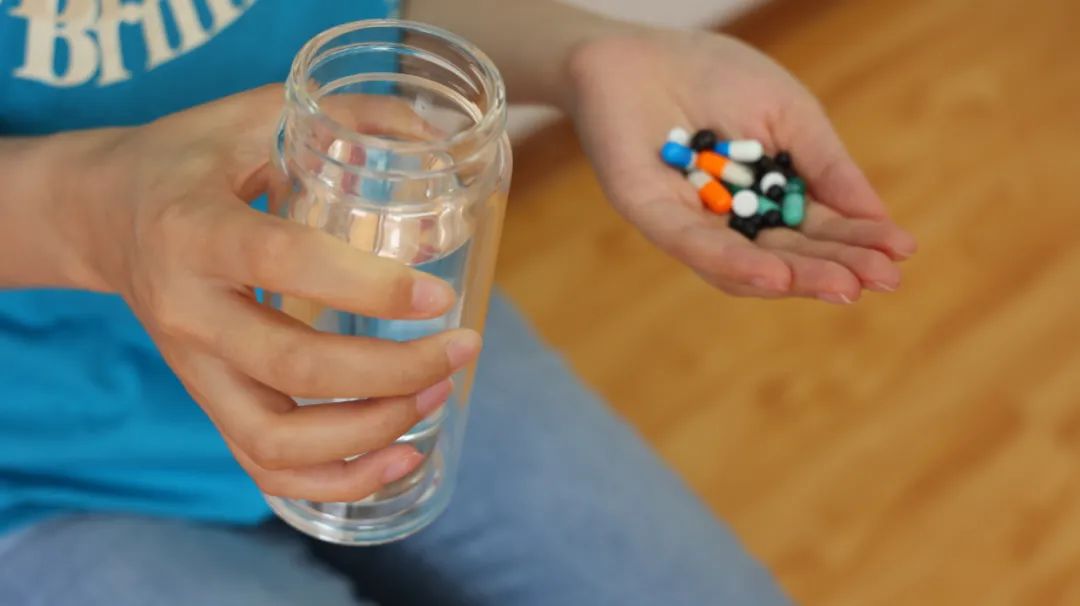 不小心沾染梅毒患者血液怎么办,不小心得了梅毒怎么跟老婆解释