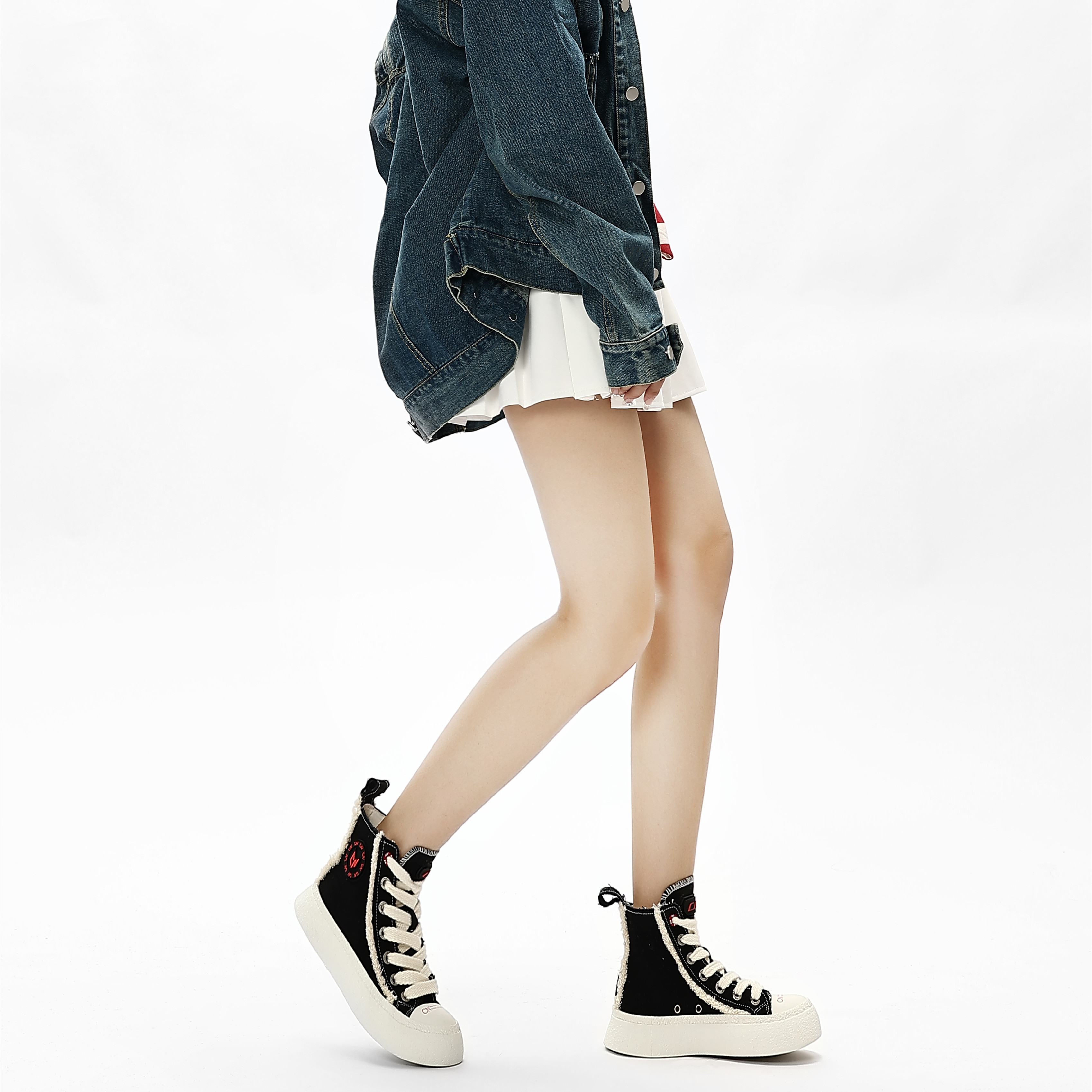 匡威是抄袭回力的吗,为什么匡威和回力不一样