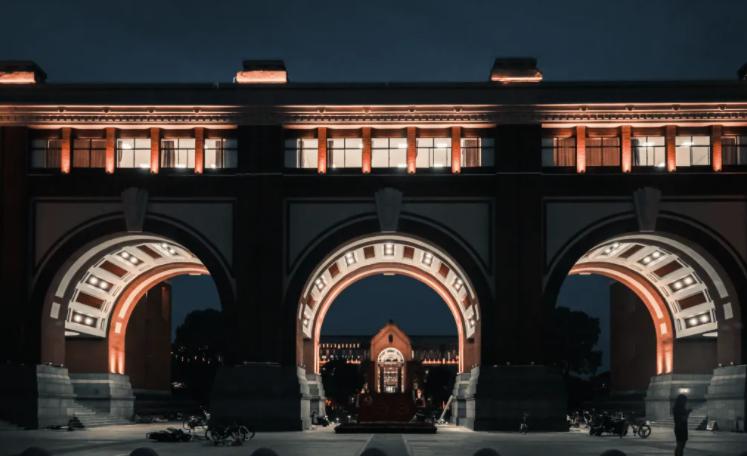 公布，华东政法大学就业率新出炉，只有一位学生就业成功，当真？