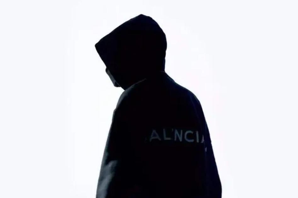 骚白斗鱼直播间关停，2000万铁粉不离不弃，刷屏送祝福令人感动