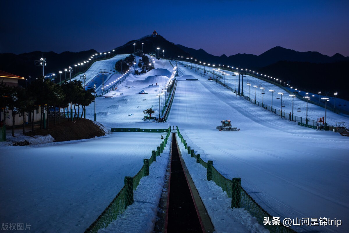 国内最值得去的六大滑雪场推荐,国内必去十大滑雪场滑雪场地