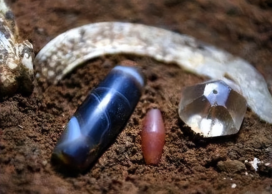 无瑕胜玉美至洁过冰清的意思,无瑕胜玉美