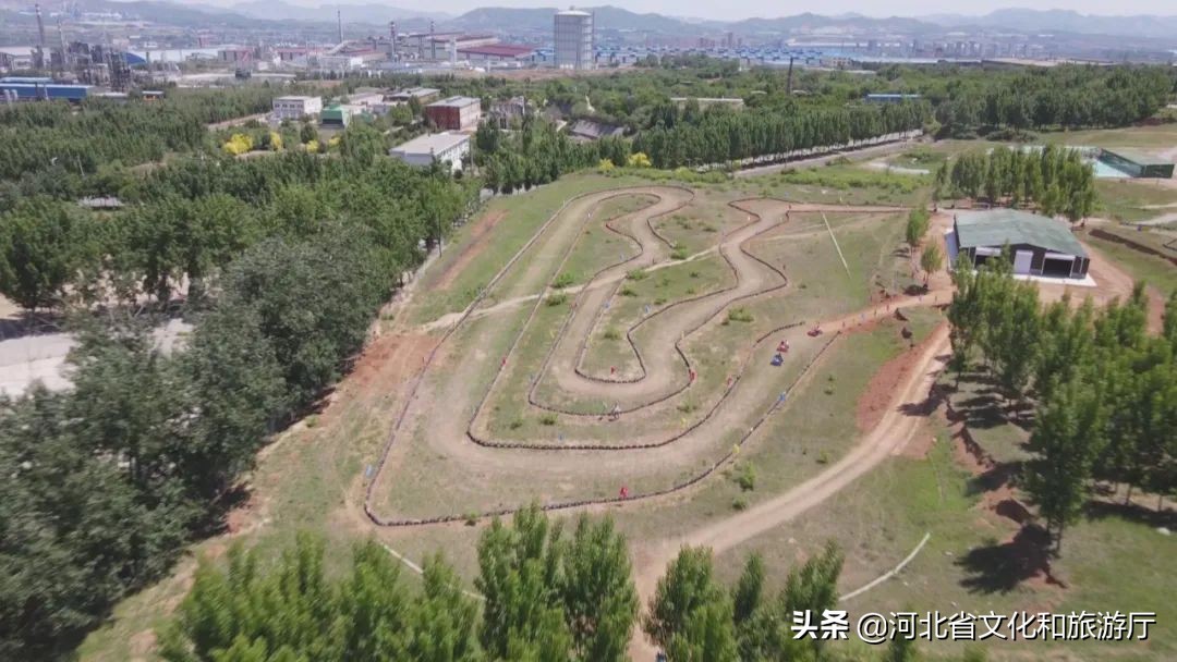 井陉清凉山滑雪场,清凉山滑雪场冰雪嘉年华