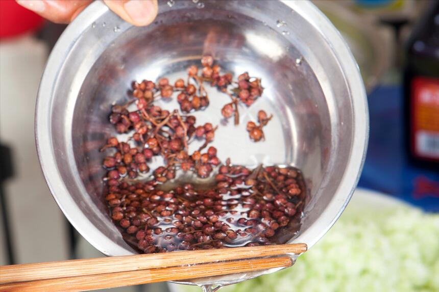 做荠菜饺子该怎么放馅,做荠菜肉饺子馅儿的配方和调料