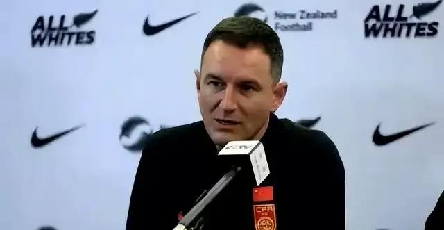 30岁以上踢球感悟,中超第一励志人物事迹