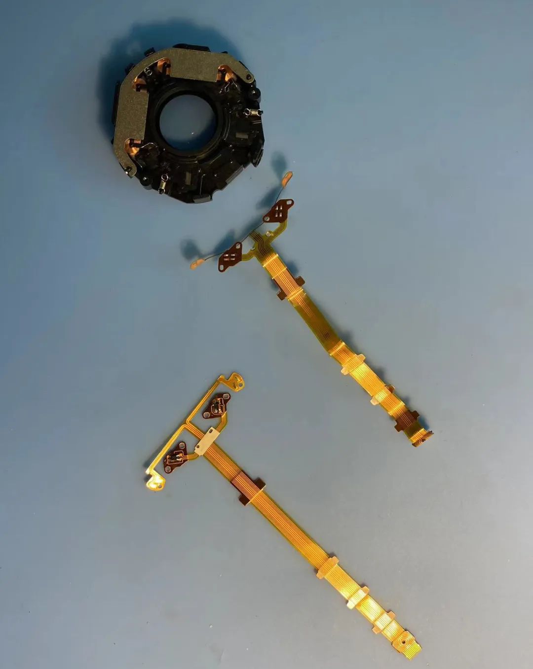 佳能最锐利的镜头,佳能最基本的单反镜头