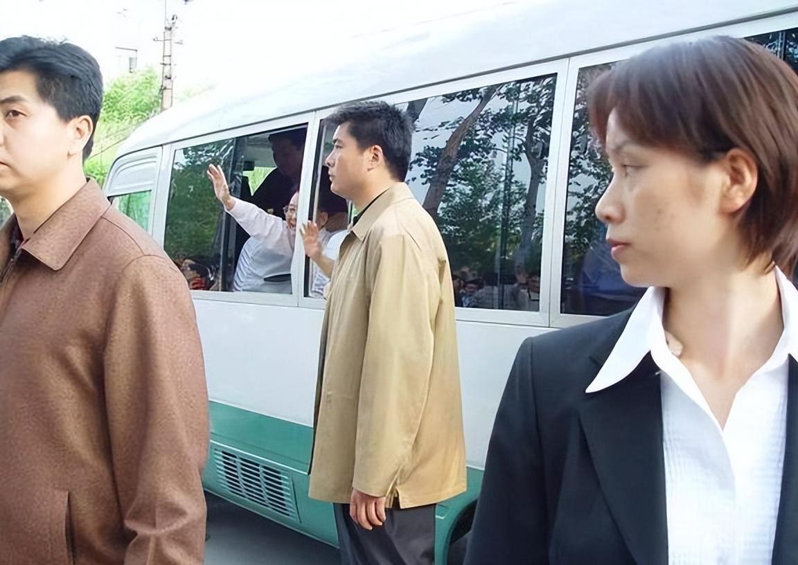 她是“北京小姐”的季军，保护过13位国家元首夫人