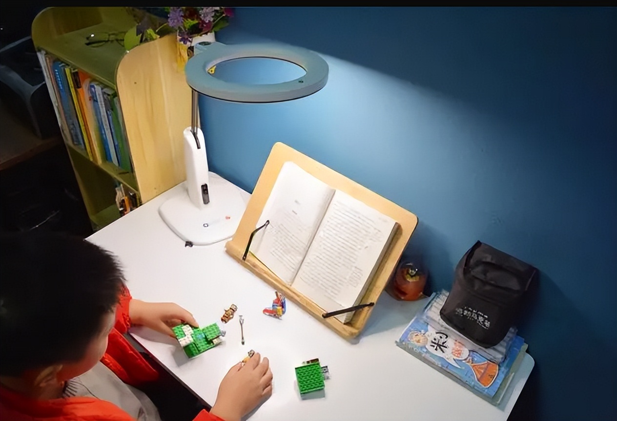 护眼灯爱德华吸顶灯,护眼灯爱德华医生