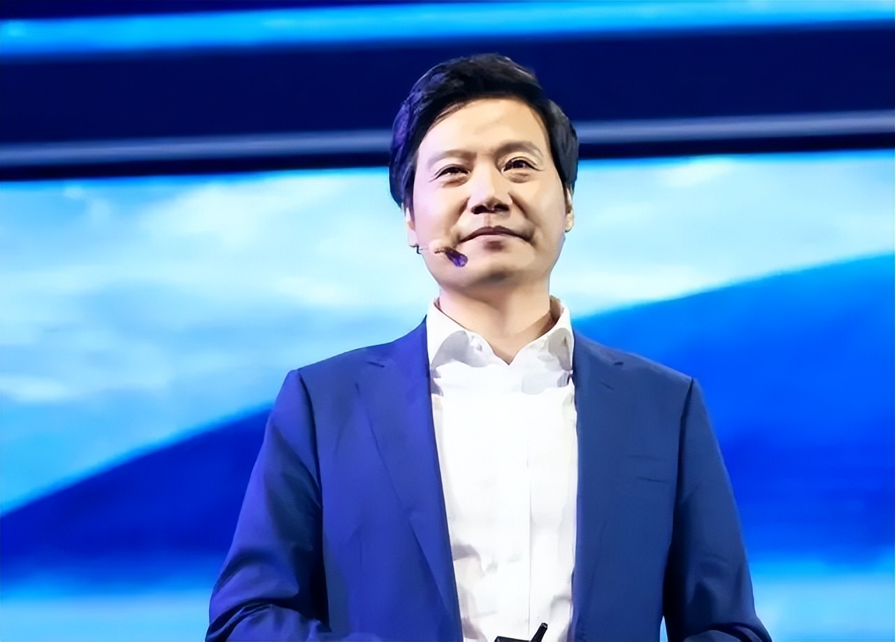 雷军100寸电视发布会,雷军小米100寸电视发布会