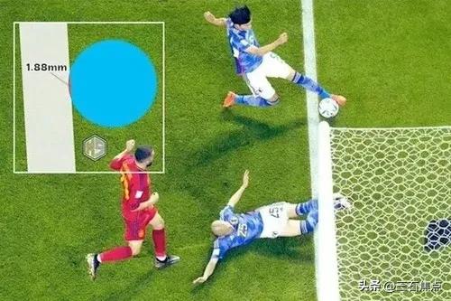 卡瓦尼失单刀,卡瓦尼离场击倒var设备处罚