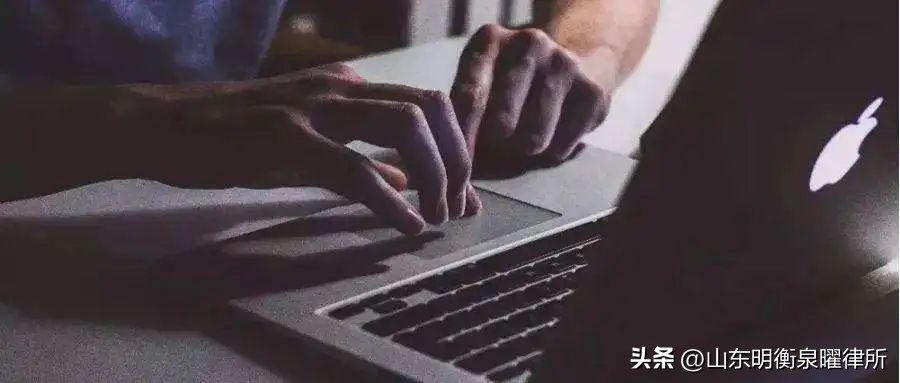 股权转让合同中如何约定税费承担,个人股权转让包税条款