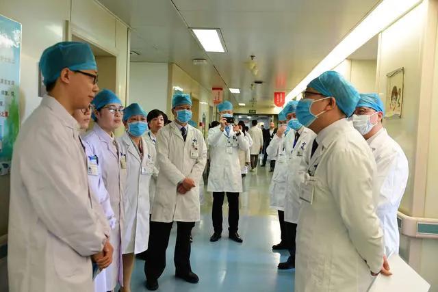 医学物理专业是热门吗,口腔医学何时成为热门专业