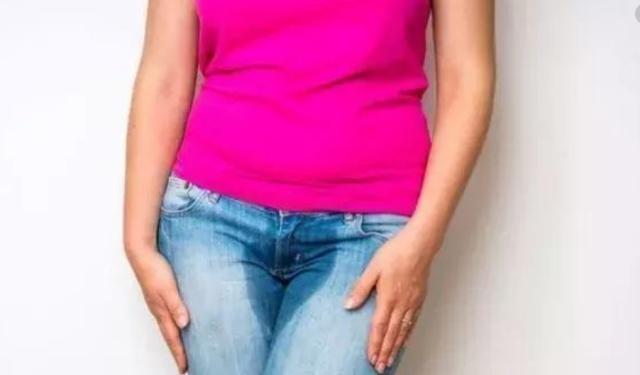 女人上完厕所后为什么要纸擦？或许很多人不清楚，不妨学习一下