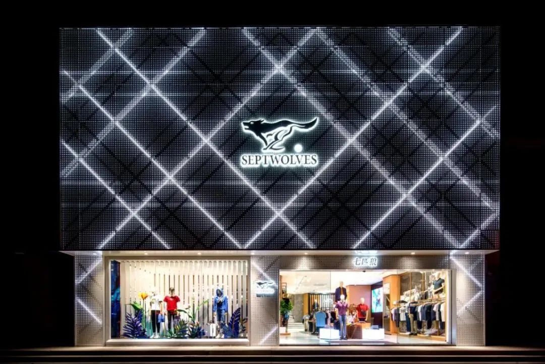 台湾媒体报道安踏官宣签约欧文,安踏官宣签约欧文李宁