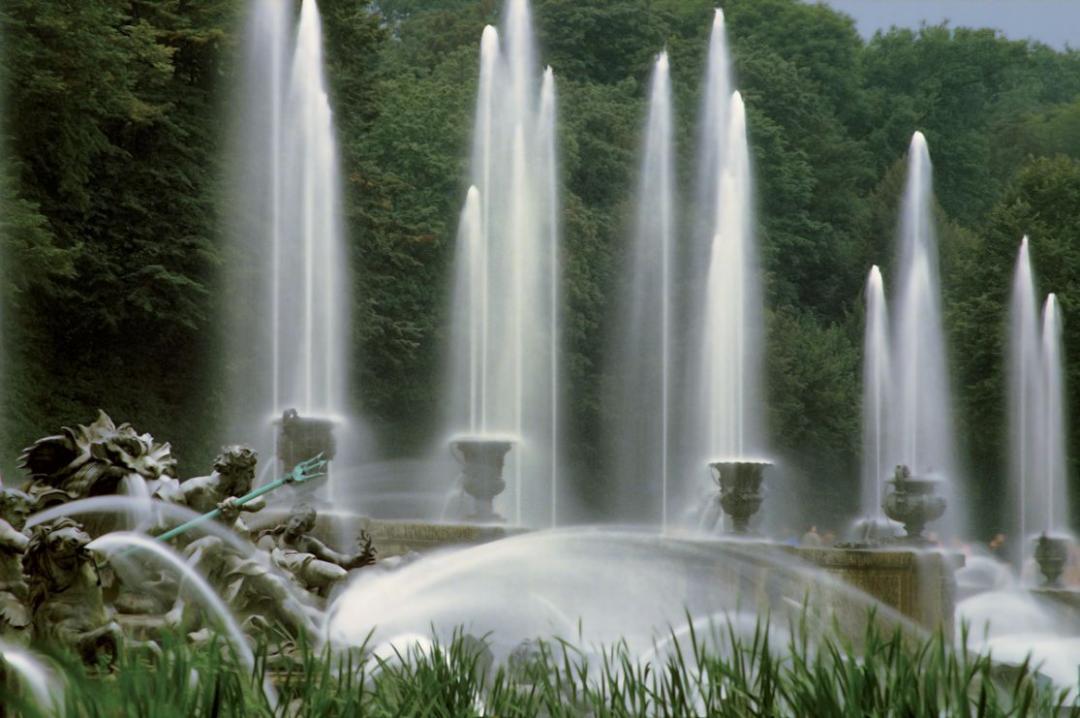 凡尔赛宫的园林,凡尔赛宫花园面积