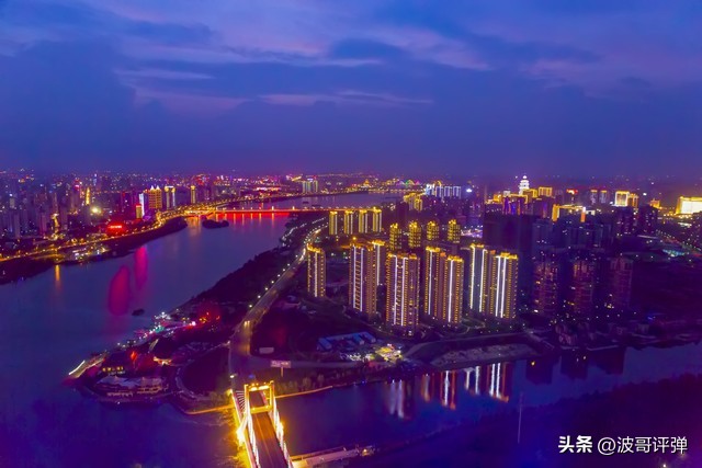 临沂国企董事长“喝花酒”被调查，当地水务系统的浑水该清一清了