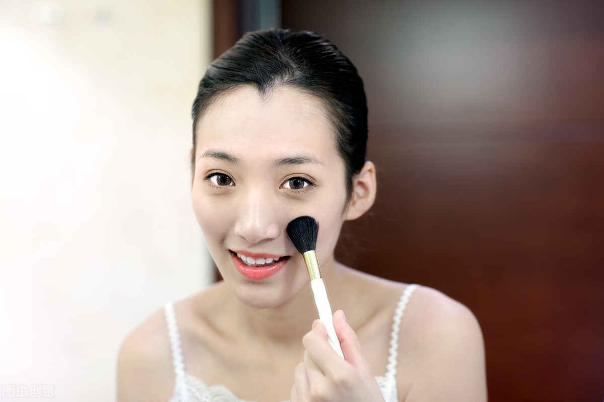 在脸上花心思，古人不输现代