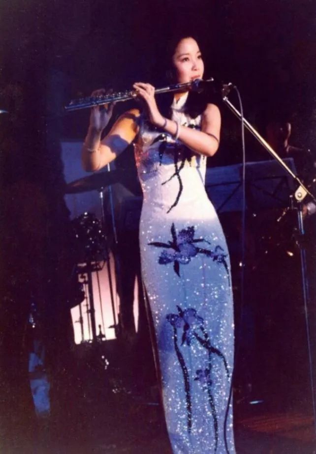 邓丽君因为什么而死,邓丽君为啥死亡