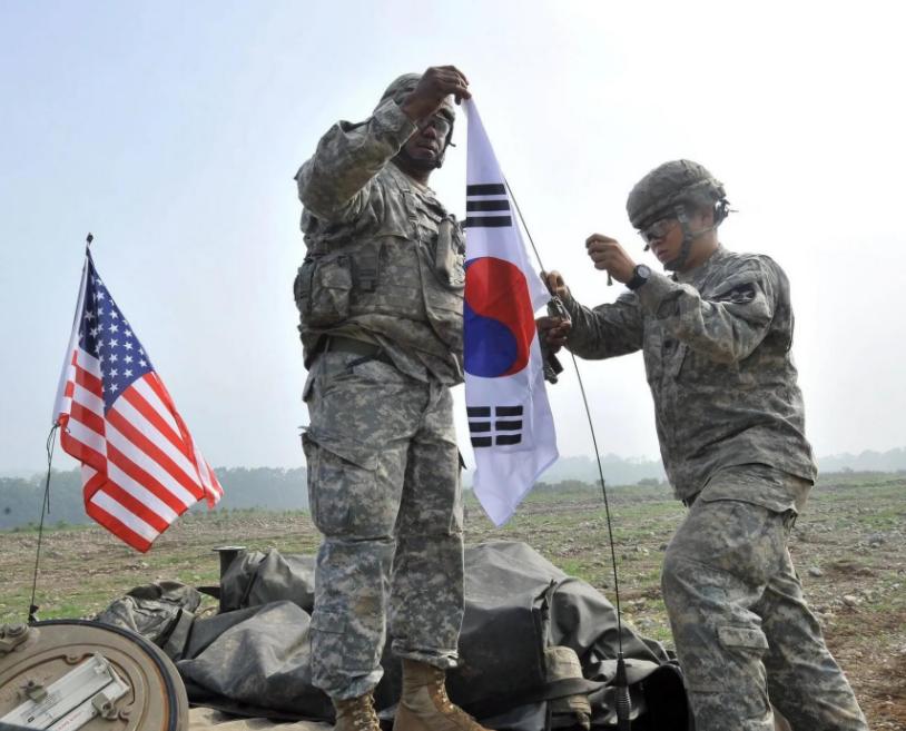 无视秦刚警告，美韩联合发声：不许大陆收台，不许填岛造基地