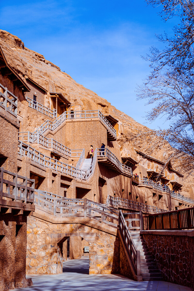 国内最值得自驾的七条绝美路线,此生必去的中国100个攻略