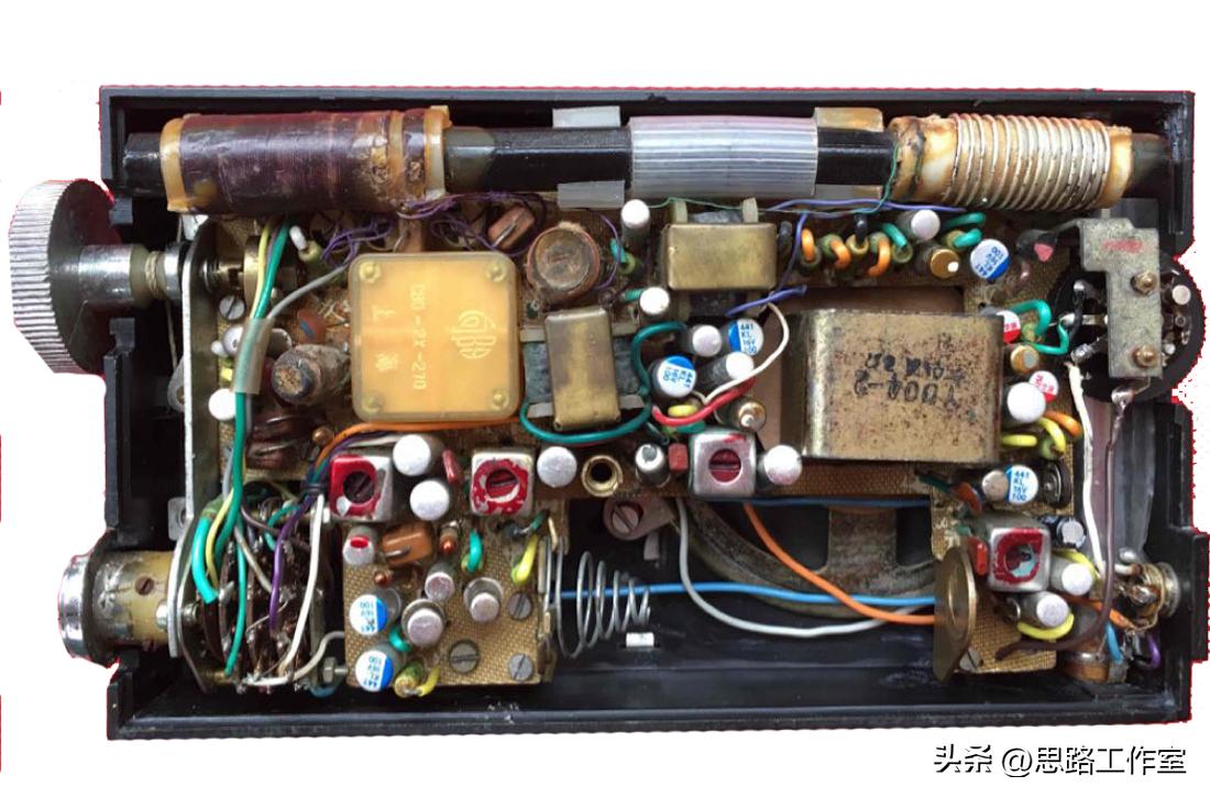 国产古董级晶体管收音机（七十七）山花牌收音机