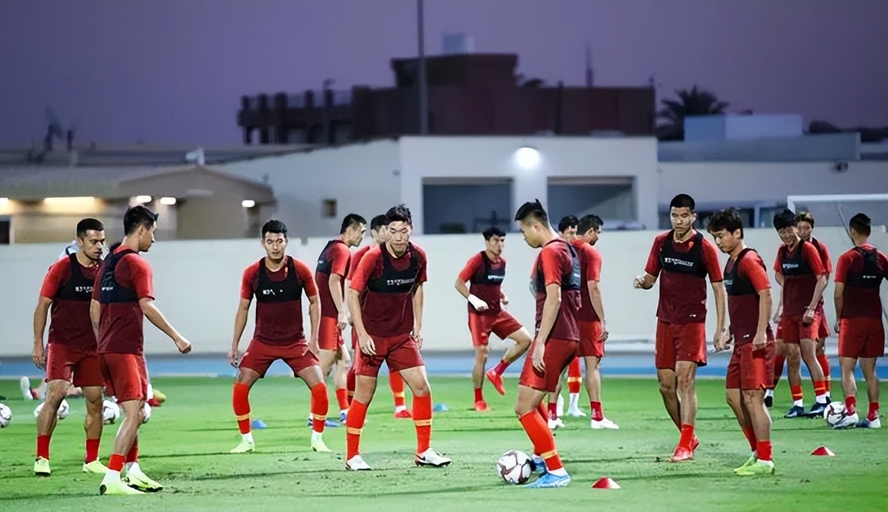 32强人均GDP排名出炉,中国超11个国家,没进世界杯没理由吧?