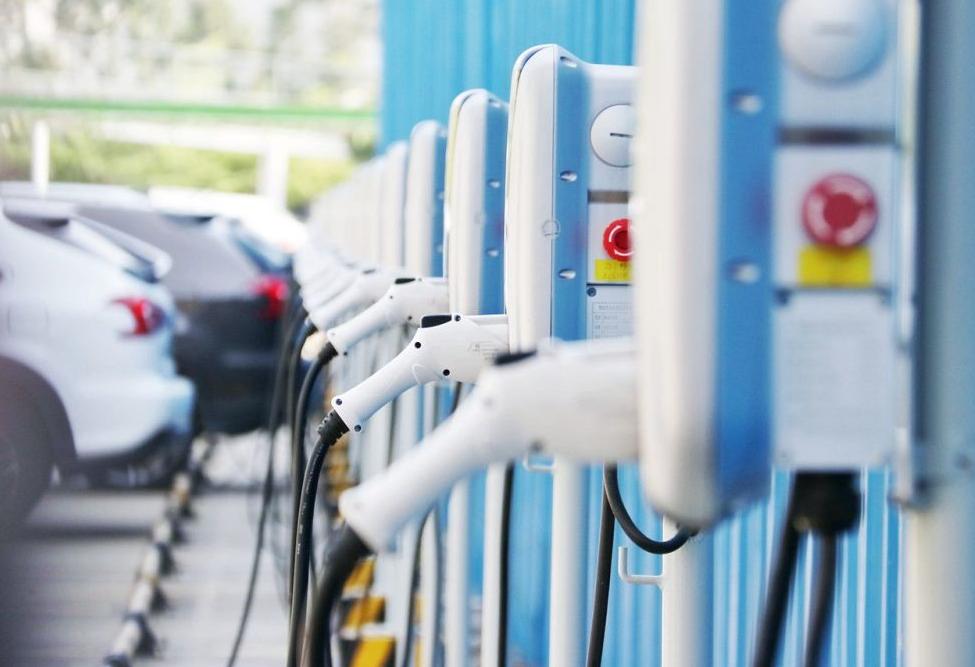 曾经红极一时的国产车型,一辆销量神车如今却跌落了神坛