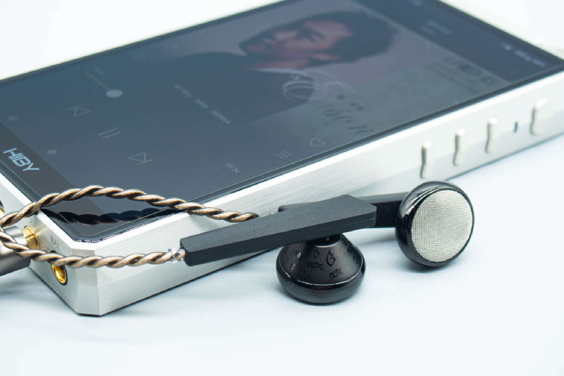 达音科alpha3和凯声,达音科alpha3和泰坦