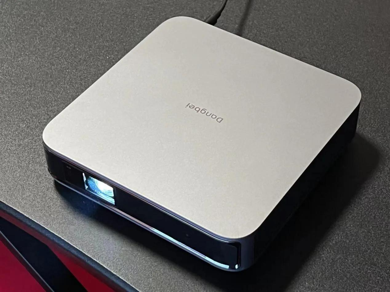 卧室投影仪测评推荐当贝d5xpro,当贝d5x投影