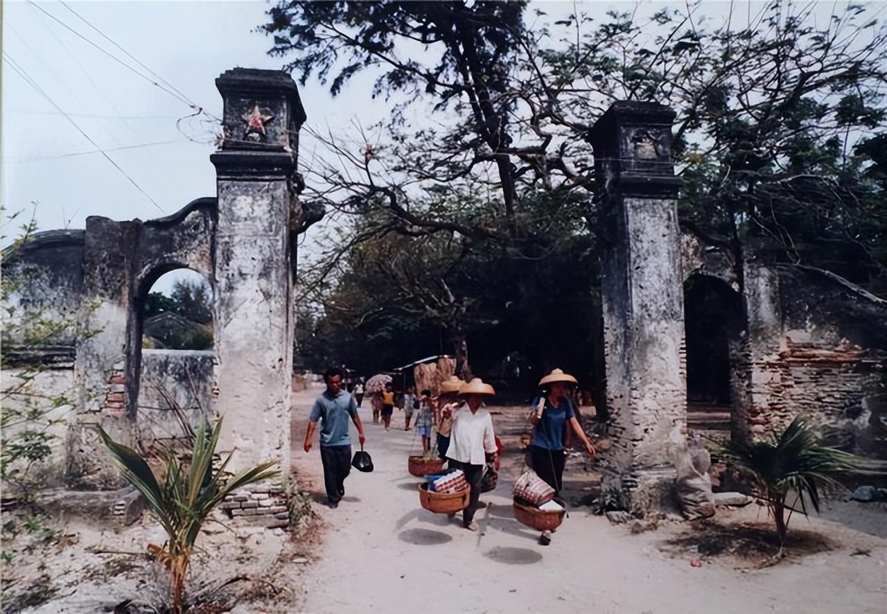 海南耗资8亿建观音像,海南南海观音像高多少米