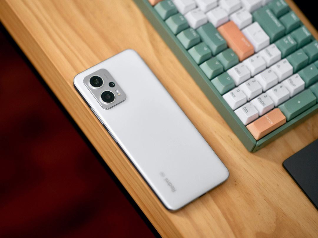 续航好屏幕不错适合长辈用的手机,父母用小屏手机推荐排行榜