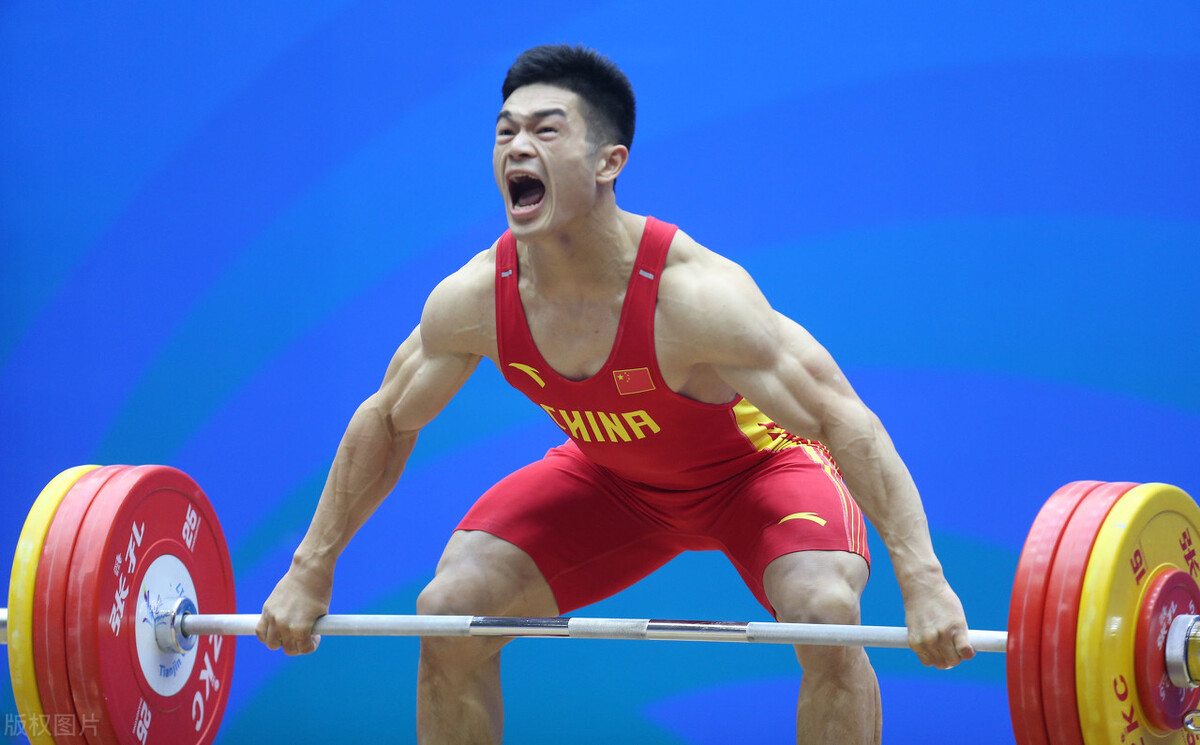 不怕美国的*压打**中国举重还要坚定的前行