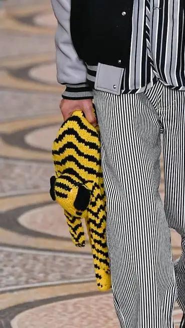 从里原宿走向巴黎，Nigo交上KENZO首份答卷