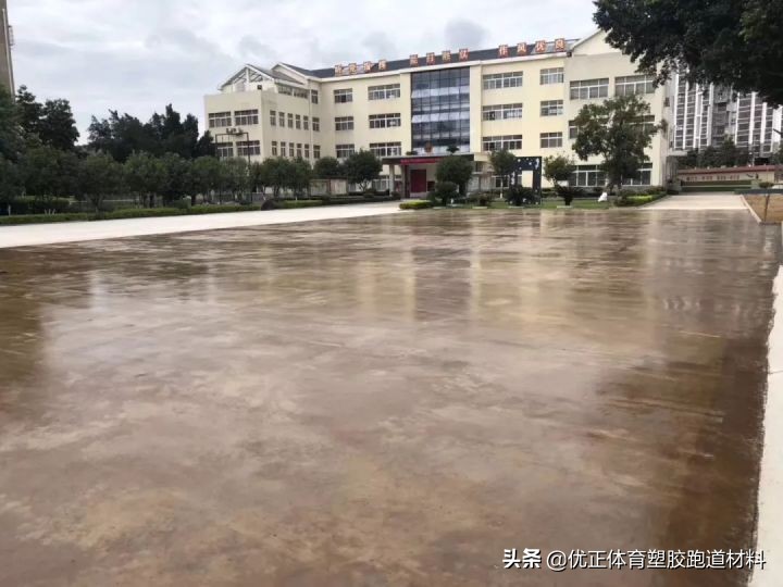 硅pu篮球场施工工艺及国标,正规硅pu篮球场施工全过程