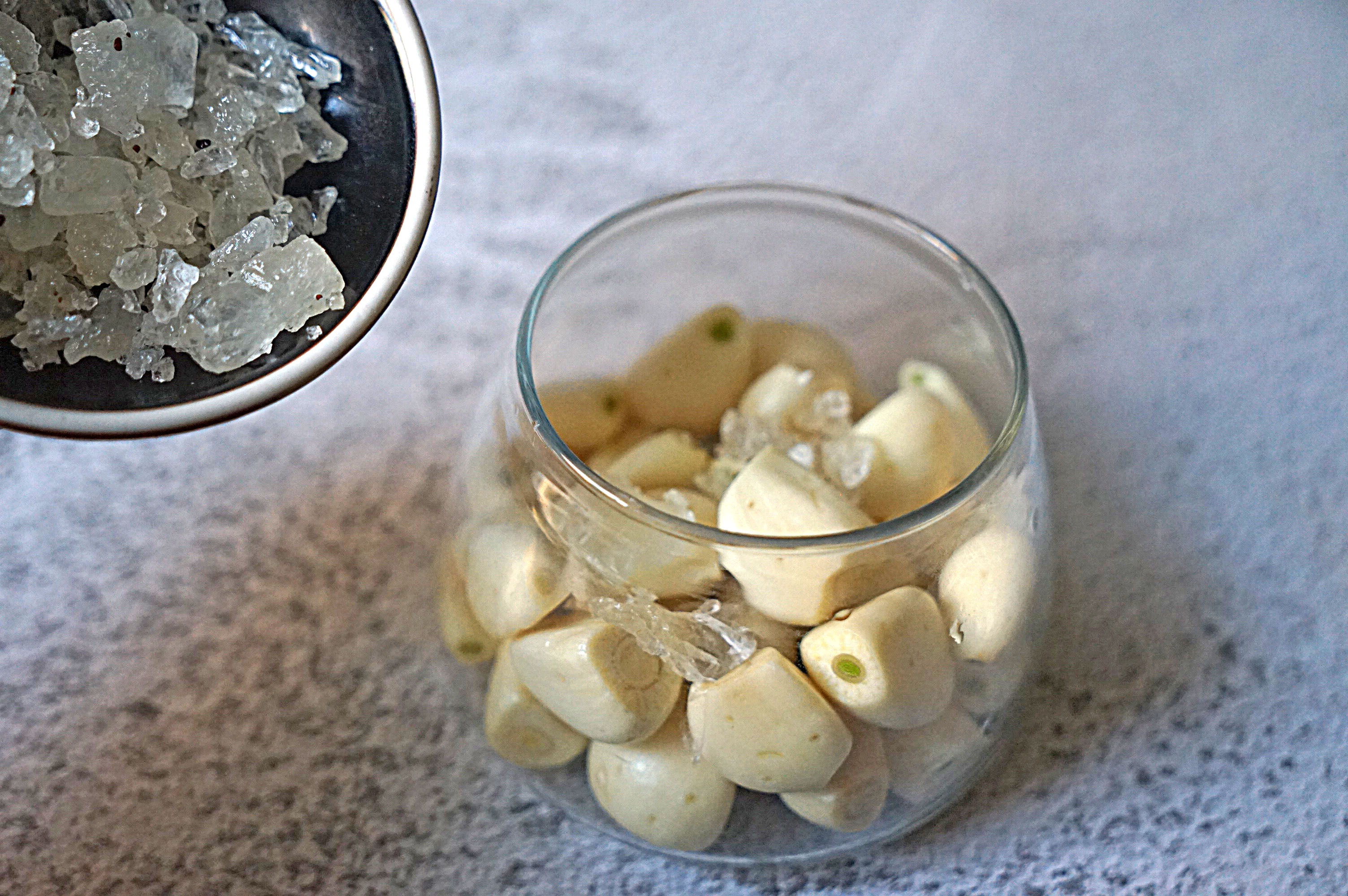 腊八蒜怎么做好吃最简单,腊八蒜的最正宗的做法教程