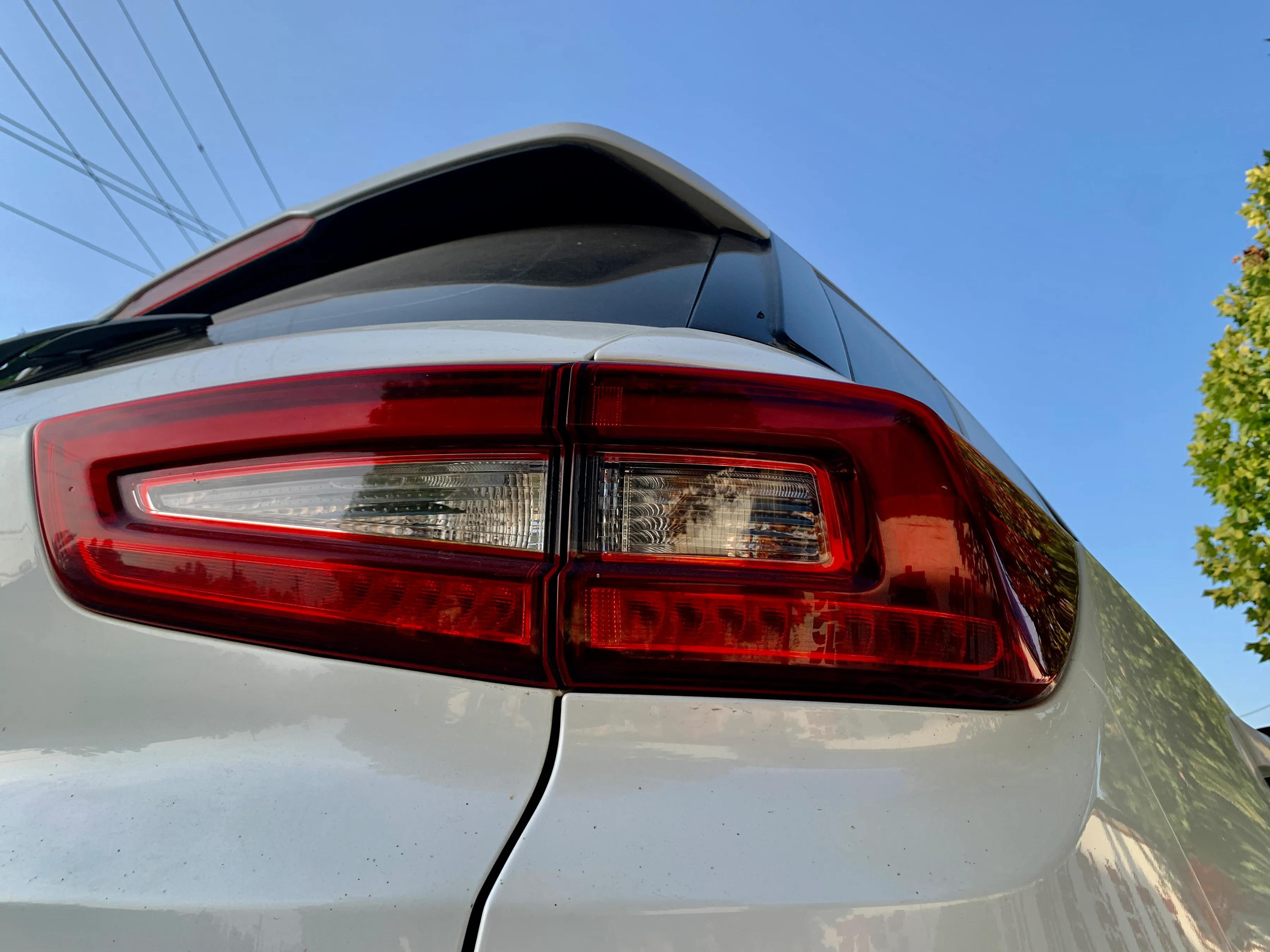 尾门按键打不开钥匙能开,车钥匙遥控怎么关不上电动尾门