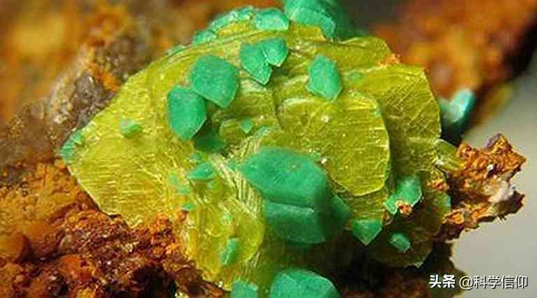 宇宙中为什么那么多的氢和氦气,宇宙最开始只有氢元素