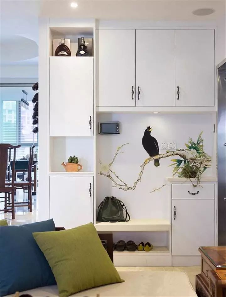 小户型玄关到顶鞋柜最新款大全,小户型玄关鞋柜装修效果图进门