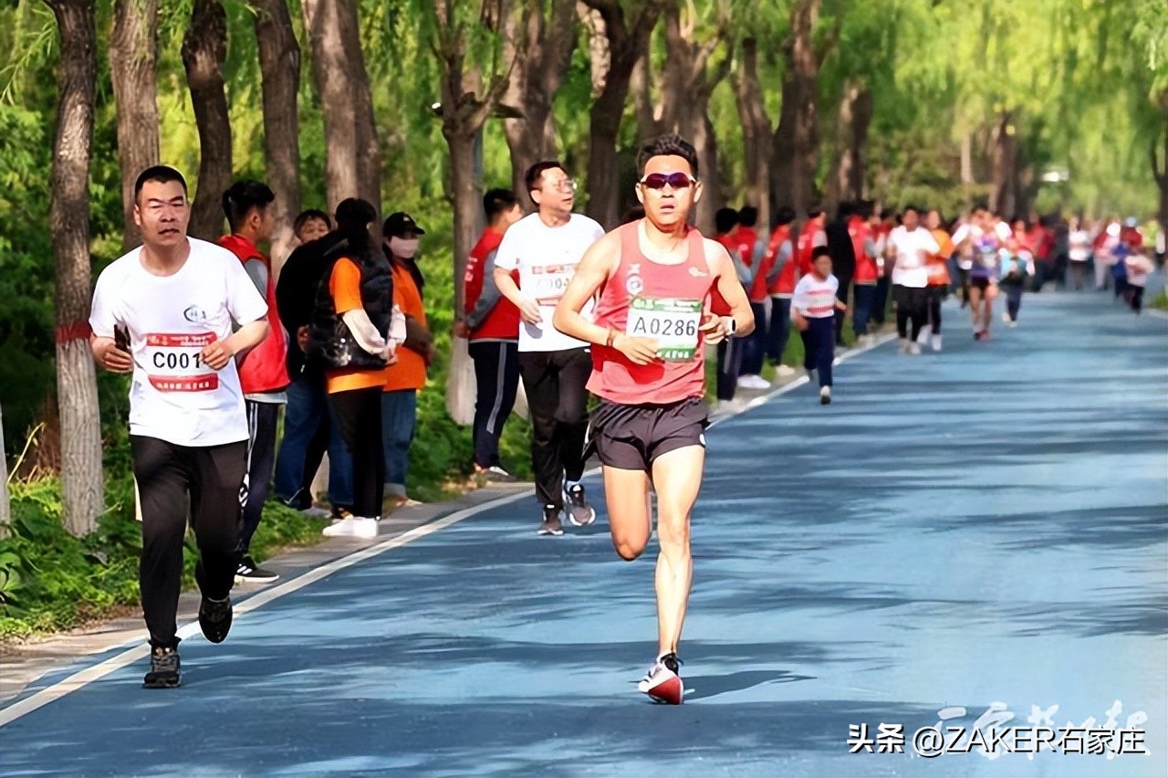 举行全民健身系列路跑活动,3公里欢乐跑掀起全民健身热潮