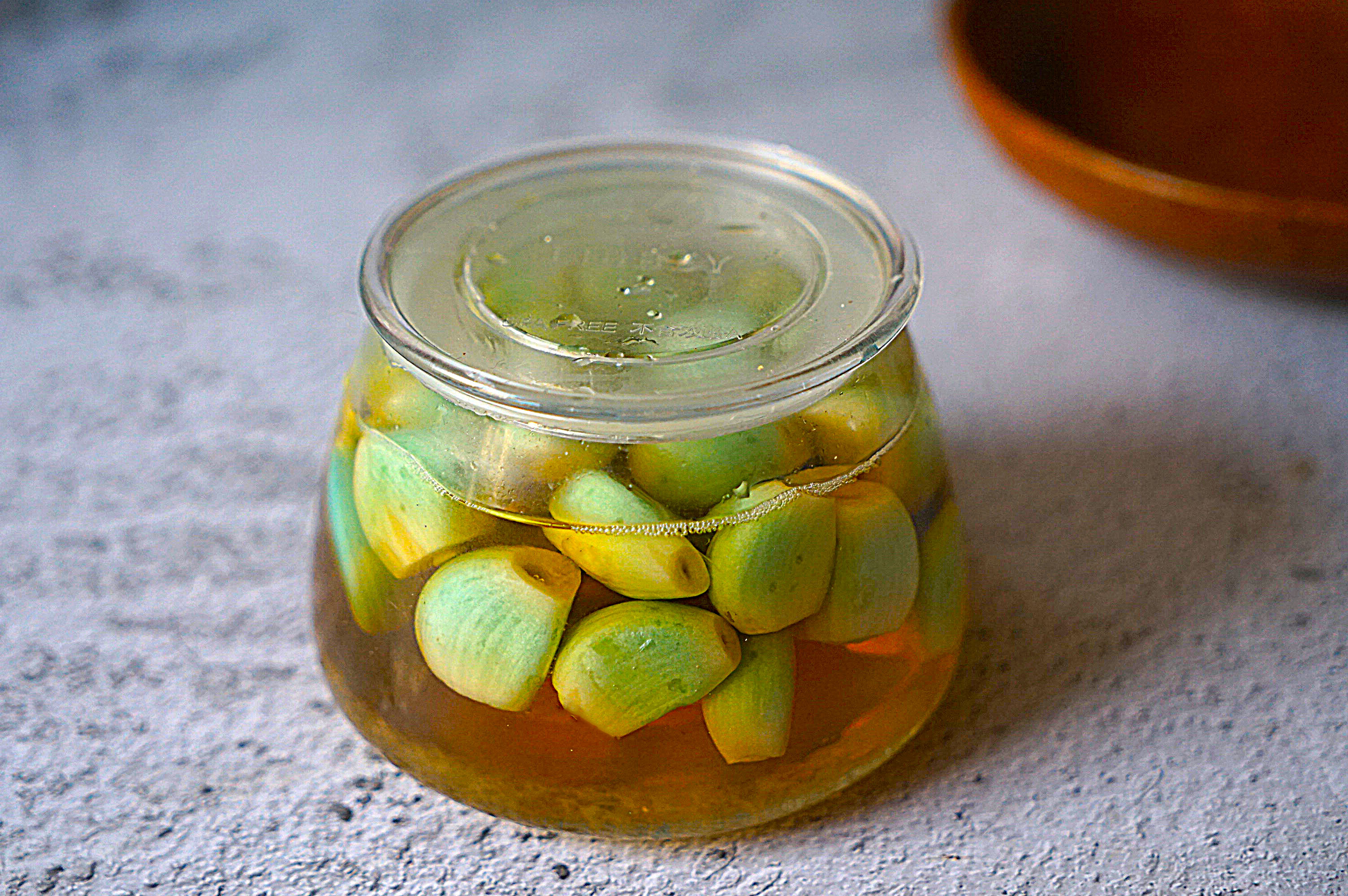 腊八蒜怎么做好吃最简单,腊八蒜的最正宗的做法教程