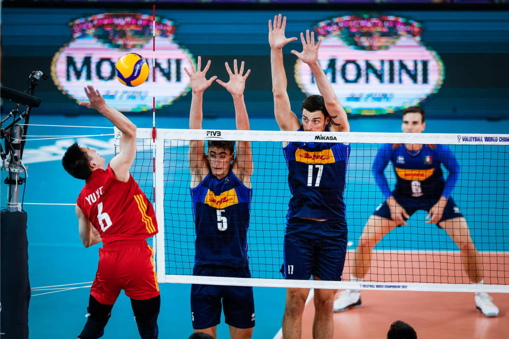 中国男排时隔10年再登亚洲之巅,中国男排输了谁