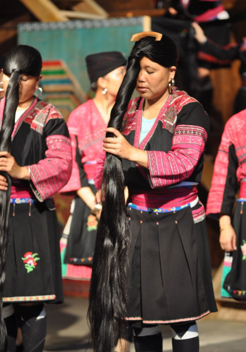 中国长发村女人剪长发视频,吉尼斯纪录长发女孩