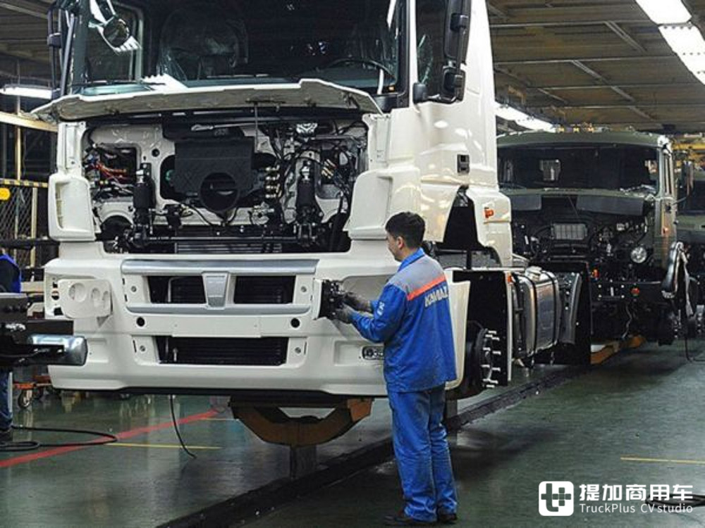 被制裁的俄罗斯卡车工业有多惨？看看卡玛兹的困境你就知道了