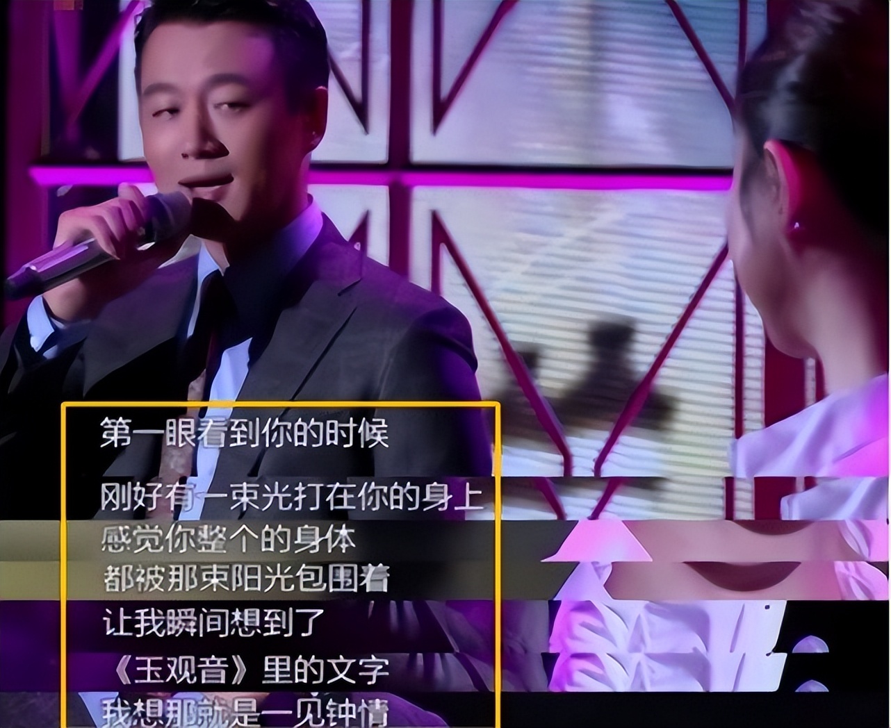 佟大为关悦结婚10周年,佟大为的妻子关悦比老公大多少