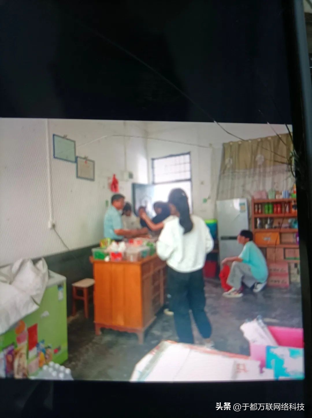 如何举报学校内开设小卖部,网络问政关于学生的问题